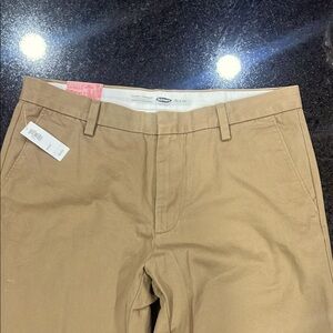 Old Navy Classic Straight leg just below waist khaki pants 34x34